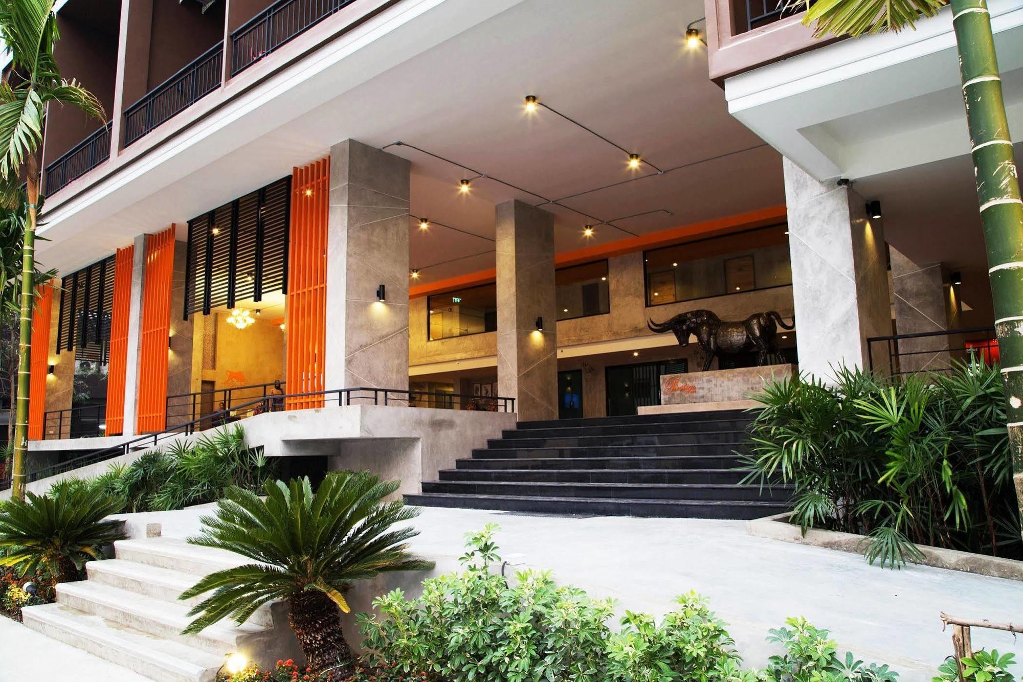 Prestige Chiang Mai Ξενοδοχείο Εξωτερικό φωτογραφία